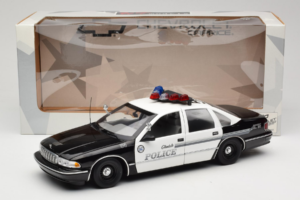 Chevrolet Caprice Glendale Policija UT Models 1:18 21026 Metāls — attēls 8 no 8
