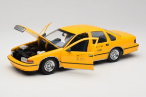 Chevrolet Caprice NYC Taksometrs UT Models 1:18 180142095-O1 Metāls — attēls 2 no 8
