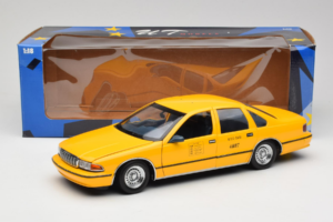Chevrolet Caprice NYC Taksometrs UT Models 1:18 180142095-O1 Metāls — attēls 8 no 8