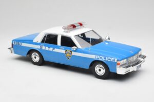 Chevrolet Caprice NYPD Policijas Automašīna MCG 1:18 MCG18360 Metāls — attēls 4 no 6