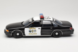 Chevrolet Caprice Kalifornija Policija UT Models 1:18 180142098 Metāls — attēls 4 no 8