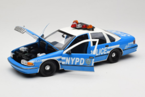 Chevrolet Caprice New York Policija UT Models 1:18 180142097 Metāls — attēls 2 no 8