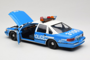 Chevrolet Caprice New York Policija UT Models 1:18 180142097 Metāls — attēls 7 no 8