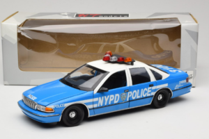 Chevrolet Caprice New York Policija UT Models 1:18 180142097 Metāls — attēls 8 no 8