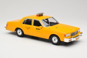 Chevrolet Caprice Dzeltens Taksometrs MCG 1:18 MCG18038 Metāls — attēls 4 no 6