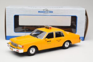 Chevrolet Caprice Dzeltens Taksometrs MCG 1:18 MCG18038 Metāls — attēls 6 no 6