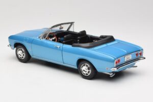 Chevrolet Corvair Monza Kabriolets Zils Road Signature 1:18 92498 Metāls — attēls 7 no 8