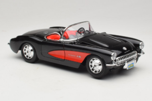 Chevrolet Corvette C1 Melns & Sarkans Bburago 1:18 3034-M1 Metāls — attēls 6 no 8