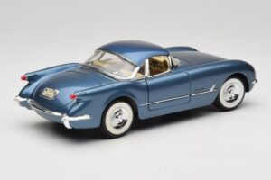 Chevrolet Corvette C1 Zils Mira 1:18 6105 Metāls — attēls 3 no 8