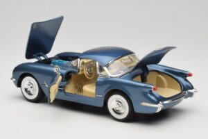 Chevrolet Corvette C1 Zils Mira 1:18 6105 Metāls — attēls 5 no 8