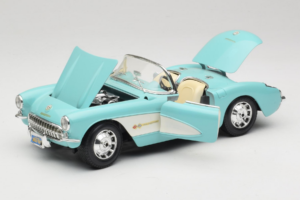 Chevrolet Corvette C1 Zils & Balts Bburago 1:18 3024-M2 Metāls — attēls 2 no 8
