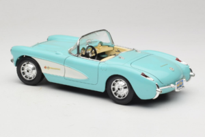 Chevrolet Corvette C1 Zils & Balts Bburago 1:18 3024-M2 Metāls — attēls 7 no 8