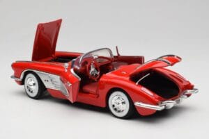 Chevrolet Corvette C1 Sarkans Motormax 1:18 73100TC Metāls — attēls 5 no 8