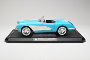 Chevrolet Corvette C1 Hard Top Zils Solido 1:12 1202-M1 Metāls — attēls 4 no 8