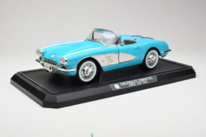 Chevrolet Corvette C1 Hard Top Zils Solido 1:12 1202-M1 Metāls