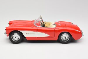 Chevrolet Corvette C1 Roadster Sarkans Bburago 1:18 3024 Metāls — attēls 4 no 8