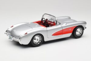 Chevrolet Corvette C1 Sudrabs & Sarkans Bburago 1:18 3024-M1 Metāls — attēls 3 no 8