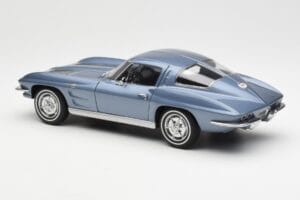 Chevrolet Corvette C2 Zilganzils Metaliks AUTOart 1:18 71182 Metāls — attēls 7 no 8
