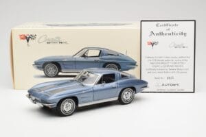 Chevrolet Corvette C2 Zilganzils Metaliks AUTOart 1:18 71182 Metāls — attēls 8 no 8