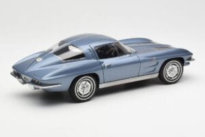 Chevrolet Corvette C2 Zilganzils Metaliks AUTOart 1:18 71182 Metāls — attēls 3 no 8