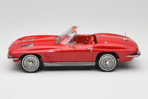 Chevrolet Corvette C2 Sting Ray Kabriolets Riverside Red Norev 1:18 189056 Metāls — attēls 3 no 6