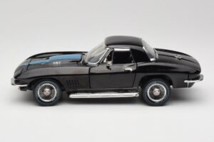 Chevrolet Corvette C2 Melns American Muscle 1:18 AMM1099/06 Metāls — attēls 4 no 8
