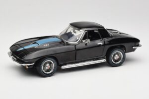 Chevrolet Corvette C2 Melns American Muscle 1:18 AMM1099/06 Metāls