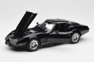 Chevrolet Corvette C3 Melns UT Models 1:18 21071 Metāls — attēls 2 no 8
