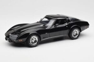 Chevrolet Corvette C3 Melns UT Models 1:18 21071 Metāls