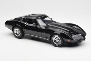 Chevrolet Corvette C3 Melns UT Models 1:18 21071 Metāls — attēls 6 no 8
