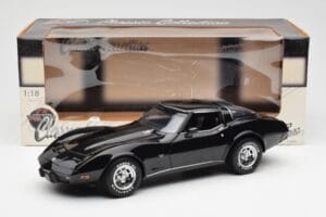 Chevrolet Corvette C3 Melns UT Models 1:18 21071 Metāls — attēls 8 no 8