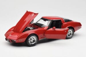 Chevrolet Corvette C3 Sarkans UT Models 1:18 21073 Metāls — attēls 2 no 8