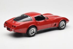 Chevrolet Corvette C3 Sarkans UT Models 1:18 21073 Metāls — attēls 3 no 8