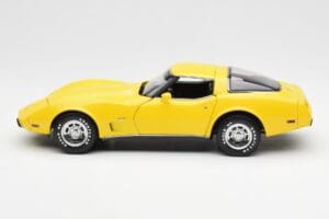 Chevrolet Corvette C3 Dzeltens UT Models 1:18 21074 Metāls — attēls 4 no 8