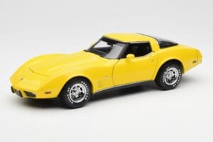 Chevrolet Corvette C3 Dzeltens UT Models 1:18 21074 Metāls