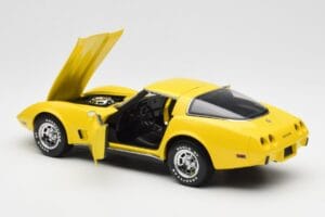 Chevrolet Corvette C3 Dzeltens UT Models 1:18 21074 Metāls — attēls 5 no 8