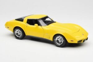 Chevrolet Corvette C3 Dzeltens UT Models 1:18 21074 Metāls — attēls 6 no 8