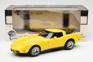 Chevrolet Corvette C3 Dzeltens UT Models 1:18 21074 Metāls — attēls 8 no 8