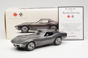 Chevrolet Corvette C3 Spider Laguna Pelēks Metaliks AUTOart 1:18 71173 Metāls — attēls 8 no 8
