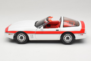 Chevrolet Corvette C4 A-Team Balts GreenLight 1:18 13532 Metāls — attēls 4 no 8