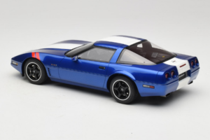 Chevrolet Corvette C4 Grand Sport Admiral Blue GT Spirit 1:18 GT538 Sveķi — attēls 5 no 6