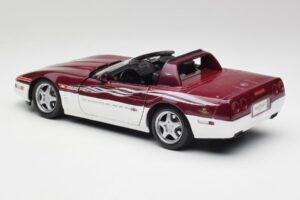 Chevrolet Corvette C4 Indy 500 Pace Car Maisto 1:18 56011 Metāls — attēls 7 no 8