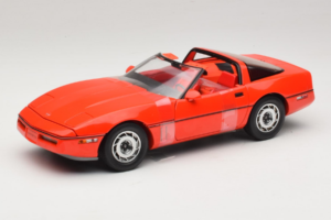 Chevrolet Corvette C4 Larry Sellers Big Lebowski Movie Car GreenLight 1:18 13533 Metāls