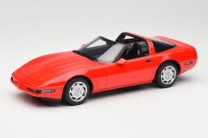 Chevrolet Corvette C4 Torch Red GT Spirit 1:18 GT537 Sveķi