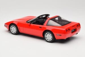 Chevrolet Corvette C4 Torch Red GT Spirit 1:18 GT537 Sveķi — attēls 5 no 6