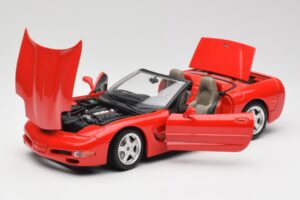 Chevrolet Corvette C5 Kabriolets Sarkans Bburago 1:18 3076 Metāls — attēls 2 no 8