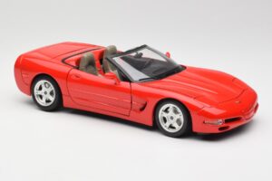 Chevrolet Corvette C5 Kabriolets Sarkans Bburago 1:18 3076 Metāls — attēls 6 no 8