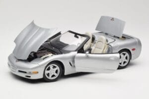 Chevrolet Corvette C5 Kabriolets Sudrabs Maisto 1:18 50317 Metāls — attēls 2 no 8