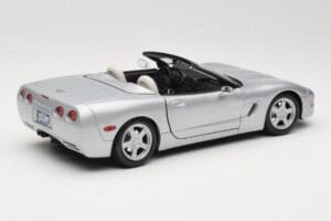 Chevrolet Corvette C5 Kabriolets Sudrabs Maisto 1:18 50317 Metāls — attēls 3 no 8