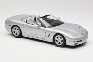 Chevrolet Corvette C5 Kabriolets Sudrabs Maisto 1:18 50317 Metāls — attēls 6 no 8